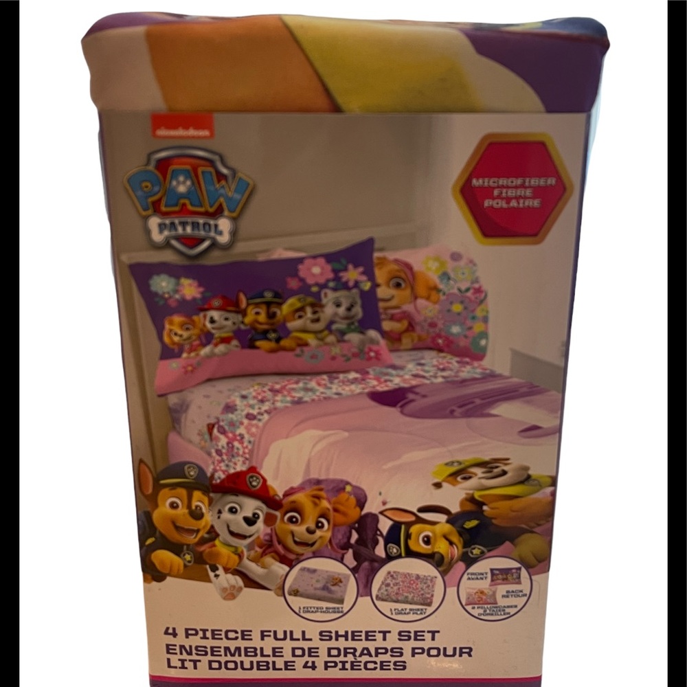 New paw patrol 4 piece sheet set for full size bed - super cute for kids!